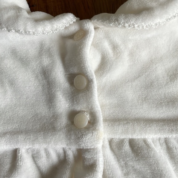 Ralph Lauren Holiday Pajamas - Set of 2 - Picture 10 of 13